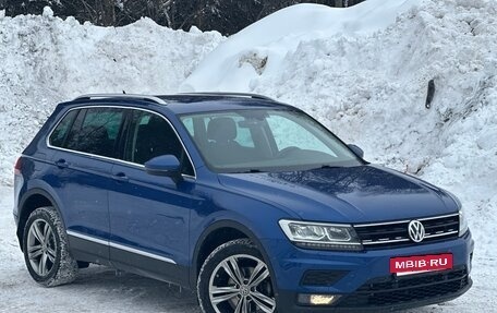 Volkswagen Tiguan II, 2018 год, 2 999 000 рублей, 2 фотография