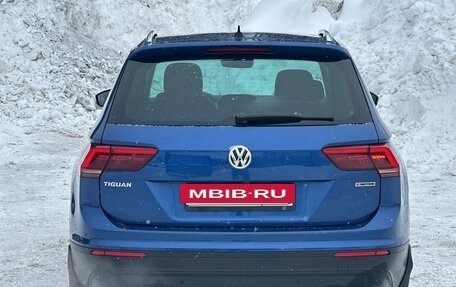 Volkswagen Tiguan II, 2018 год, 2 999 000 рублей, 10 фотография