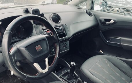 SEAT Ibiza IV рестайлинг 2, 2011 год, 513 000 рублей, 6 фотография