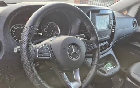 Mercedes-Benz Vito, 2023 год, 3 000 000 рублей, 11 фотография