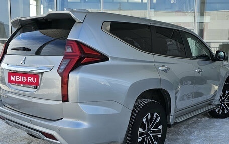 Mitsubishi Montero Sport, 2022 год, 4 099 000 рублей, 2 фотография