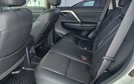 Mitsubishi Montero Sport, 2022 год, 4 099 000 рублей, 12 фотография