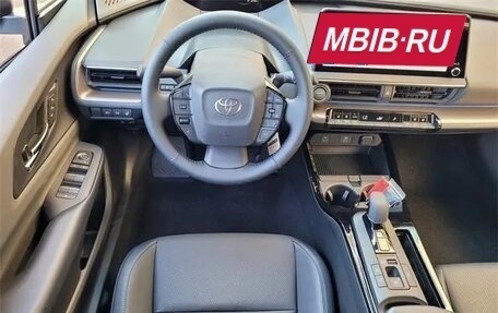 Toyota Prius IV XW50, 2026 год, 4 734 000 рублей, 8 фотография