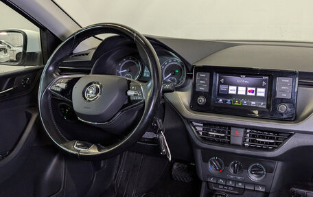 Skoda Rapid II, 2021 год, 1 345 000 рублей, 24 фотография