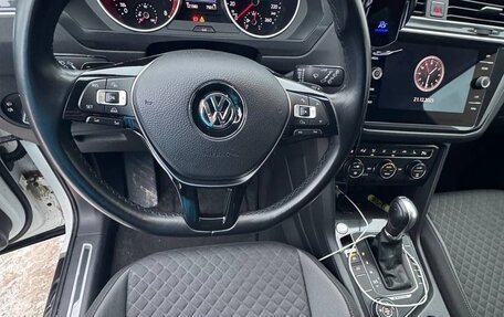Volkswagen Tiguan II, 2018 год, 2 450 000 рублей, 7 фотография