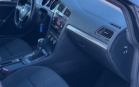 Volkswagen Golf VII, 2019 год, 2 090 000 рублей, 13 фотография