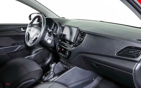 Hyundai Solaris II рестайлинг, 2021 год, 1 730 000 рублей, 8 фотография