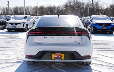 Toyota Prius IV XW50, 2026 год, 4 983 000 рублей, 5 фотография