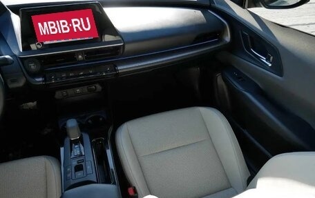 Toyota Prius IV XW50, 2026 год, 4 983 000 рублей, 15 фотография