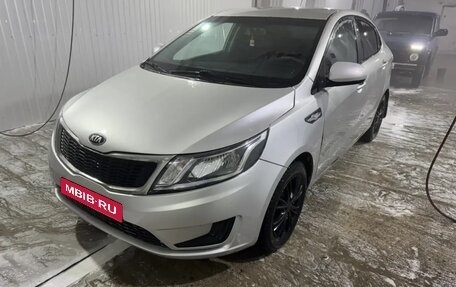 KIA Rio III рестайлинг, 2013 год, 560 000 рублей, 1 фотография