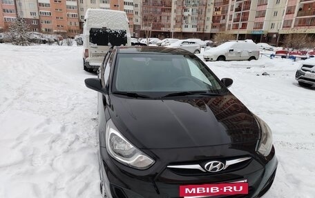 Hyundai Solaris II рестайлинг, 2012 год, 950 000 рублей, 4 фотография