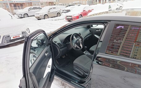 Hyundai Solaris II рестайлинг, 2012 год, 950 000 рублей, 10 фотография