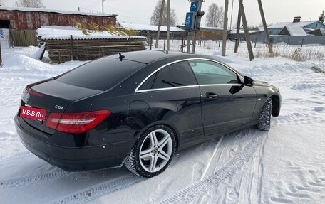 Mercedes-Benz E-Класс, 2010 год, 1 370 000 рублей, 3 фотография