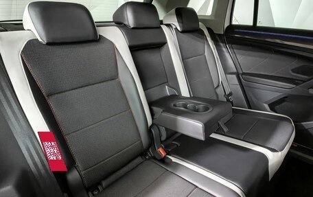 Volkswagen Tiguan II, 2022 год, 3 550 000 рублей, 17 фотография