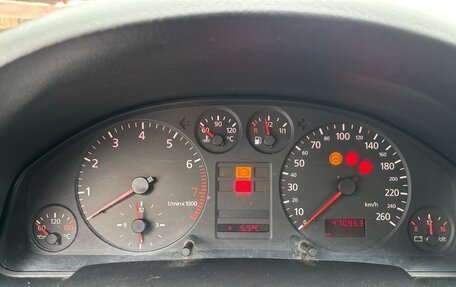 Audi A6, 1998 год, 350 000 рублей, 3 фотография