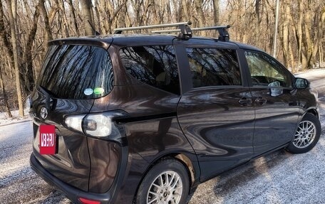 Toyota Sienta II, 2018 год, 1 435 000 рублей, 6 фотография