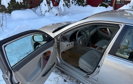 Toyota Camry, 2008 год, 1 250 000 рублей, 24 фотография