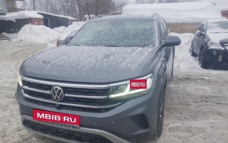 Volkswagen Teramont I, 2021 год, 5 500 000 рублей, 2 фотография