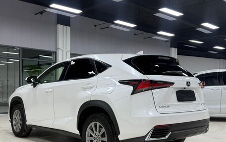 Lexus NX I, 2021 год, 3 200 000 рублей, 6 фотография