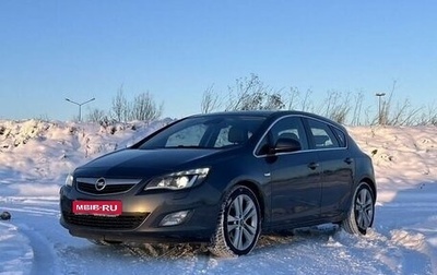 Opel Astra J, 2010 год, 750 000 рублей, 1 фотография