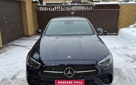 Mercedes-Benz E-Класс, 2021 год, 5 550 000 рублей, 1 фотография