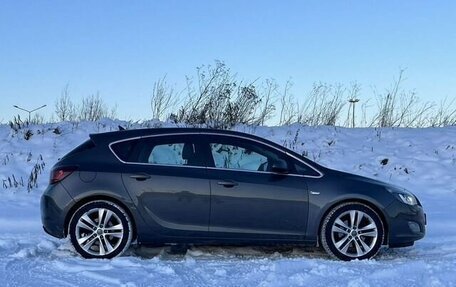 Opel Astra J, 2010 год, 750 000 рублей, 4 фотография