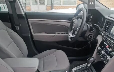 Hyundai Elantra VI рестайлинг, 2019 год, 1 400 000 рублей, 8 фотография