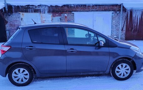 Toyota Vitz, 2019 год, 700 000 рублей, 2 фотография
