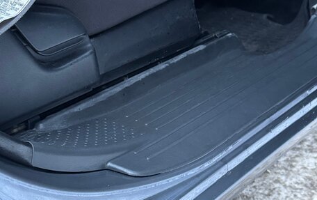 Toyota Wish II, 2003 год, 700 000 рублей, 11 фотография