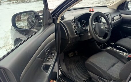 Mitsubishi Outlander III рестайлинг 3, 2012 год, 1 190 000 рублей, 9 фотография