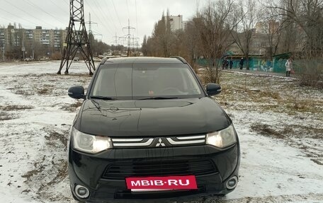 Mitsubishi Outlander III рестайлинг 3, 2012 год, 1 190 000 рублей, 2 фотография