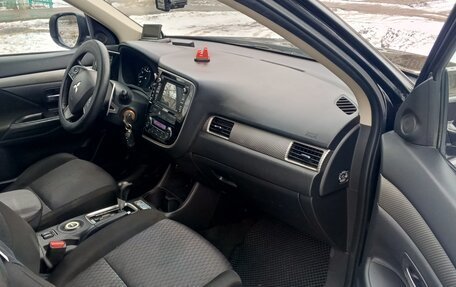 Mitsubishi Outlander III рестайлинг 3, 2012 год, 1 190 000 рублей, 14 фотография