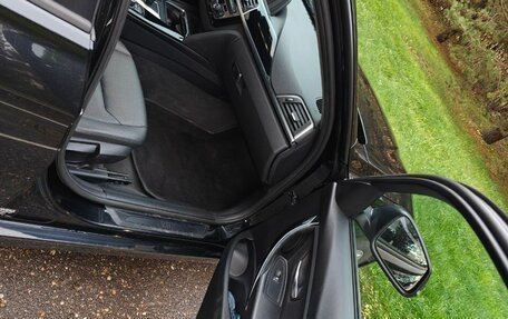 BMW 3 серия, 2018 год, 2 300 000 рублей, 3 фотография