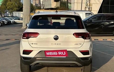 Volkswagen T-Roc I, 2022 год, 1 850 400 рублей, 5 фотография