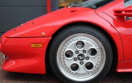 Lamborghini Diablo, 1993 год, 30 500 000 рублей, 10 фотография