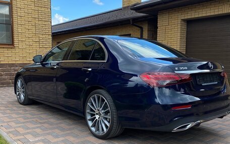 Mercedes-Benz E-Класс, 2021 год, 5 550 000 рублей, 25 фотография