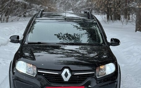 Renault Sandero II рестайлинг, 2015 год, 560 000 рублей, 2 фотография