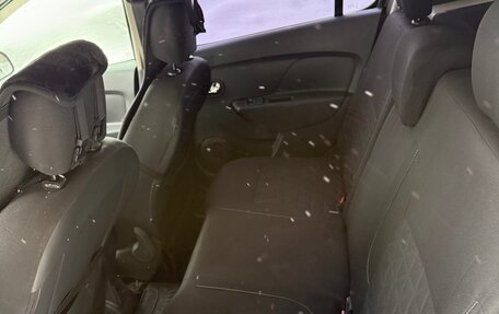 Renault Sandero II рестайлинг, 2015 год, 560 000 рублей, 10 фотография