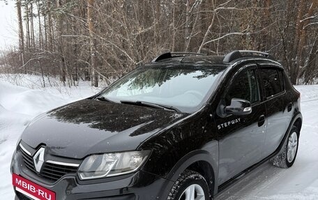 Renault Sandero II рестайлинг, 2015 год, 560 000 рублей, 21 фотография