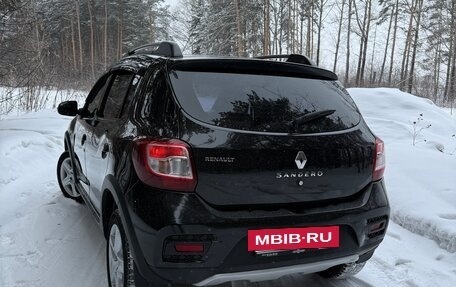 Renault Sandero II рестайлинг, 2015 год, 560 000 рублей, 24 фотография