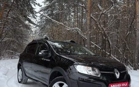 Renault Sandero II рестайлинг, 2015 год, 560 000 рублей, 23 фотография