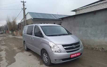 Hyundai Grand Starex Grand Starex I рестайлинг 2, 2010 год, 1 080 000 рублей, 1 фотография