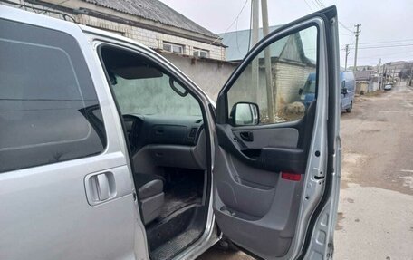 Hyundai Grand Starex Grand Starex I рестайлинг 2, 2010 год, 1 080 000 рублей, 9 фотография