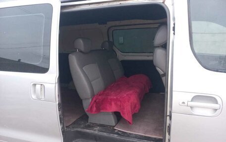 Hyundai Grand Starex Grand Starex I рестайлинг 2, 2010 год, 1 080 000 рублей, 12 фотография