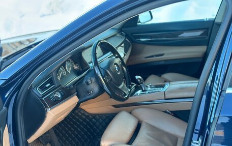 BMW 7 серия, 2011 год, 1 319 000 рублей, 18 фотография