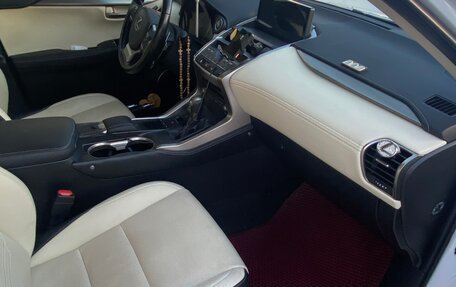 Lexus NX I, 2021 год, 4 350 000 рублей, 13 фотография