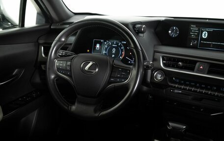 Lexus UX I, 2020 год, 3 140 000 рублей, 19 фотография