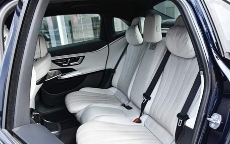 Mercedes-Benz E-Класс, 2024 год, 8 500 000 рублей, 11 фотография