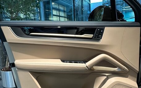 Porsche Cayenne III, 2025 год, 21 800 000 рублей, 6 фотография