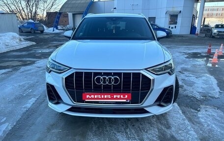 Audi Q3, 2018 год, 2 750 000 рублей, 2 фотография
